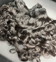 Cheveux humains vietnamiens bruts de qualité supérieure, bouclés et rebondissants, en mèches, couleur naturelle
