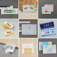 Étiquettes tissées auto-adhésives rectangulaires sans pli, découpées à chaud, pour col, avec logo personnalisé, accessoires de vêtements, étiquettes adhésives pour vêtements