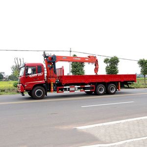 Grúa Montada en Camión Dongfeng D3V con Pluma Recta Shimei de 12T, Robusta y Duradera para Elevación en Terminales de Carga e Ingeniería - Product Image 3