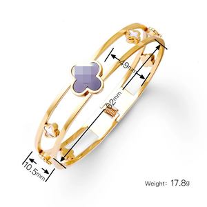 SZ074 Galvanizzazione oro nero quadrifoglio bracciale da donna di alta qualità Non sbiadita gioielli in acciaio inossidabile - Product Image 6