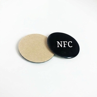Carte autocollante RFID NFC en époxy ISO14443A 13,56 MHz programmable Ntag213 215 216, anti-métal, étanche, avec code QR imprimé pour paiement