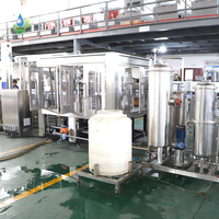 Machine automatique de remplissage de bouteilles d'eau gazeuse, machine à soda, machine de remplissage de boissons gazeuses CSD