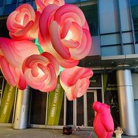 Décoration florale géante gonflable personnalisée pour événements, en tissu Oxford résistant à l'eau, avec ventilateur intégré et coupe-vent
