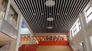 Tấm chắn âm bằng sợi thủy tinh chống cháy cao cấp, giao hàng nhanh, dùng giảm tiếng ồn trong văn phòng - Product Image 6