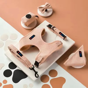 カスタム刺繍 ツイード製ドッグハーネス ラグジュアリー パーソナライズ 高耐久＆スタイリッシュ 引っ張り防止 犬用ベスト 調整可能 ファッション ペットハーネスセット - Product Image 1