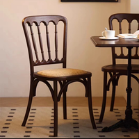 Fauteuil de salle à manger vintage de style français, bois de hêtre, rotin, osier, rétro, nostalgie, mobilier de restaurant, café, modèle SHANMU 401