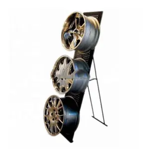 Custom hot lantai berdiri logam sepeda alloy wheel rim Tampilan Berdiri sepeda mobil paduan roda rak display