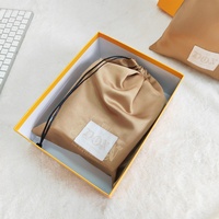 Sac de perruque de cheveux en soie avec Logo imprimé personnalisé, cordon de serrage, emballage de cadeau de bijoux doux, pochette en Satin anti-poussière