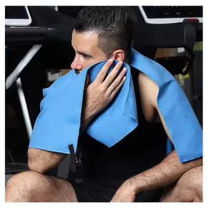 Handuk keringat Microfiber cepat kering handuk tangan Gym dengan Logo kustom handuk olahraga