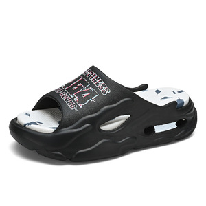 รองเท้าแตะแบบสวมสำหรับผู้ชายและผู้หญิง รุ่น Evergreen คุณภาพสูง สำหรับฤดูร้อน กันน้ำ น้ำหนักเบา ระบายอากาศได้ดี นวดเท้า พื้นหนา ใช้แล้วทิ้ง - Product Image 5