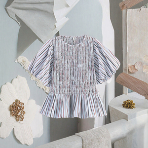 Chemisiers décontractés chic à rayures et col rond pour femmes, en polyester respirant, style vintage, manches courtes, collection été 2026 - Product Image 2