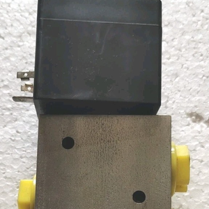 Hv2107271 <span class=keywords><strong>3</strong></span>/8 Zoll NPT Messing-Magnetventil 120V Spule (Luft, Gas, Öl, Wasser) Neu Original Sofort Lieferbar Industrielle Automatisierung Spezialisiert - Product Image 5