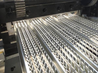 Système de coffrage sacrificiel haute résistance pour la construction, treillis/maille HY Rib expansé 0.4X445X2200mm pour le plâtrage