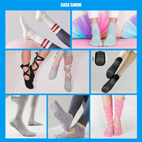 Chaussettes de Pilates Antidérapantes en Coton Jacquard Personnalisées Rayées pour la Danse et le Yoga, Broderies Mignonnes