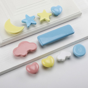 <span class=keywords><strong>Poignée</strong></span> <span class=keywords><strong>de</strong></span> <span class=keywords><strong>porte</strong></span> en <span class=keywords><strong>porcelaine</strong></span> colorée boutons d'armoire en céramique pour enfants - Product Image 1
