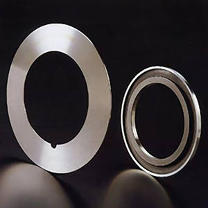 Machine à découper le papier industriel pour matières premières brevetées, lames de découpe circulaires pour le haut et le bas, origine japonaise pour l'acier - Product Image 1