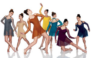 MiDee <span class=keywords><strong>2023</strong></span> nouvelle robe en maille lyrique élégante licou cou danse justaucorps fille enfant vêtements de danse femme robes de danse courtes pour les femmes - Product Image 6