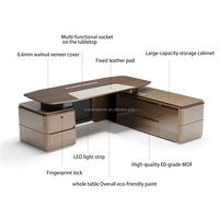Meja kantor desain mewah perusahaan bos dengan lukisan dan Veneer kayu meja kantor dari Cina