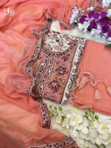 Dernier modèle Ensemble volumineux de costumes Anarkali, parfait pour les festivals, les mariages et les fêtes, disponible au prix de gros - Product Image 4