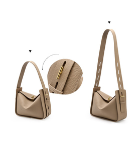 Manufacturers Custom Wholesale Lady Large Capacity High Quality Fashion Vintage Genuine Leather Armpit Shoulder Bag for Women - Product Image 4