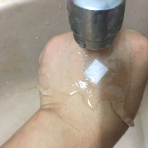 Parches Transparentes Impermeables para el Acné en Niños, Mini Apósito Adhesivo para Heridas, Caja de 100 Unidades, No Estéril, Clase I - Product Image 4