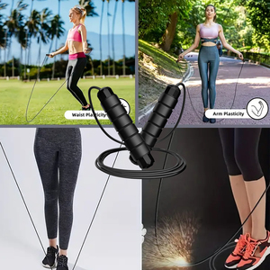 <span class=keywords><strong>Corde</strong></span> à <span class=keywords><strong>sauter</strong></span> personnalisée avec logo, emballage OPP, plusieurs couleurs, poignée en mousse à mémoire de forme, fil d'acier, durable, portable, <span class=keywords><strong>pour</strong></span> la salle de sport, la perte de poids - Product Image 2