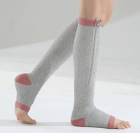 Stock d'usine chaussette comprimée en plein air mollet genou haut bout ouvert bas de Compression 15-25mmHg chaussettes à glissière pour la marche et la course