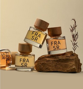 Parfum pour femme Wood Estate 50 ml - Portable, élégant, longue durée, intense, parfum floral et boisé en spray - Product Image 3
