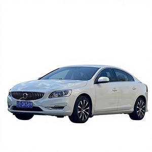 Voiture d'<span class=keywords><strong>occasion</strong></span> <span class=keywords><strong>Volvo</strong></span> <span class=keywords><strong>S60</strong></span> berline <span class=keywords><strong>essence</strong></span> 5 places de luxe, année 2017, 2018, 2019, conduite à gauche, nouvelles fonctionnalités de sécurité. - Product Image 1