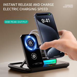 2025 nouveau support téléphone populaire multifonctionnel <span class=keywords><strong>6</strong></span> en 1 chargeur <span class=keywords><strong>sans</strong></span> <span class=keywords><strong>fil</strong></span> <span class=keywords><strong>charge</strong></span> rapide Dock support bureau avec veilleuse - Product Image 1