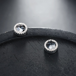 Boucles <span class=keywords><strong>d</strong></span>'oreilles clous magnétiques en cristal de glace pour hommes, avec copeaux de <span class=keywords><strong>diamant</strong></span> noir et blanc, style punk, personnalisées, en cuivre plaqué or véritable - Product Image 5