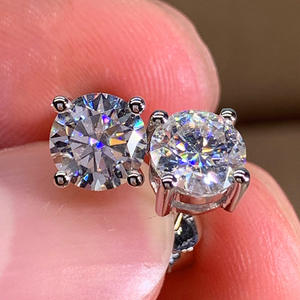 Orecchini in Oro Bianco con Diamanti Taglio Brillante Rotondo Colore D Naturali Certificati GIA Stile Classico Gioielli da Fidanzamento per Donne - Product Image 3