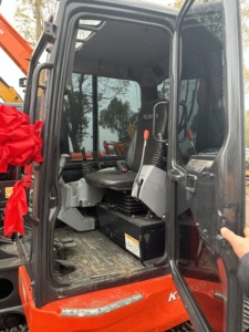 รถขุดตีนตะขาบ Kubota KX165 มือสอง ขนาด 6 ตัน ปี 2023 ความจุบุ้งกี๋ 0.4 ลูกบาศก์เมตร กำลังมอเตอร์ 48300 วัตต์ พร้อมเครื่องยนต์ เกียร์ และปั๊ม - Product Image 6
