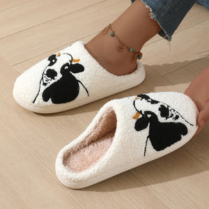 Vente en gros de pantoufles mignonnes en peluche, motifs renard et Père Noël, personnalisées, haute technologie, douces, pour la maison, été/hiver/automne - Product Image 5