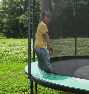 Trampoline d'extérieur Zoshine résistant aux intempéries, couleur vert foncé, avec ancrages anti-vent, structure en acier galvanisé résistant à la rouille, pour enfants. - Product Image 2