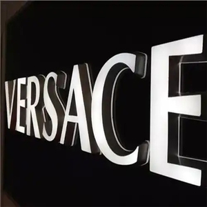 Insegna Luminosa 3D LED Personalizzata di Alta Qualità, Lettere in Acrilico 3D su Misura, Logo LED da Parete per Boutique e Uffici - Product Image 6