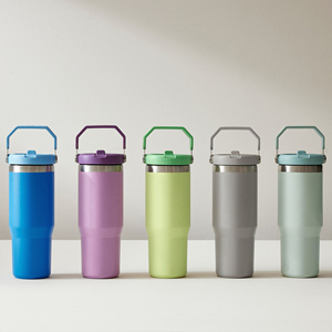 Botella de Agua Resistente a Fugas, Duradera y Sostenible, Personalizada a Precio de Fábrica, Vaso Térmico de Acero Inoxidable de 30 oz con Asa - Product Image 6