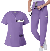 Scrubs de mouvement extensible pour femmes avec poches cargo pour les techniciens en pharmacie et le personnel de laboratoire