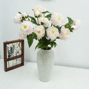 Peonías Artificiales de Seda de Alta Calidad Hechas a Mano con 3 Cabezas en Blanco y Rosa, Ideales para Bodas, Decoración del Hogar, Fiestas de Regreso a Clases - Product Image 1