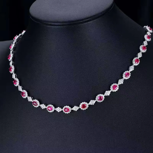 Collier de luxe pour femme en or 18 carats avec pendentif en rubis naturel non chauffé couleur sang de pigeon 7,49 ct, bijoux de mariage - Product Image 2