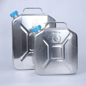 Bidón de Combustible Portátil de Aluminio Reforzado de <span class=keywords><strong>10</strong></span> <span class=keywords><strong>Litros</strong></span> y 20 <span class=keywords><strong>Litros</strong></span> - Product Image 1