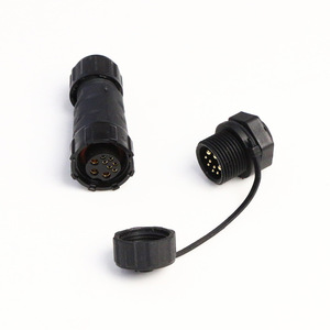 Conector Tipo FUS CSP B13 de Nylon a Prueba de Agua para Aplicaciones Electrónicas - Product Image 3