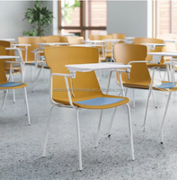 Mobilier scolaire moderne Chaise d'étudiant pour la formation Chaise en plastique PP Chaise de bureau rotative et table d'écriture en MDF