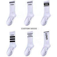 Chaussettes de sport personnalisées en coton épais antibactérien, tricot jacquard de créateur, logo amusant sur le bas, style décontracté