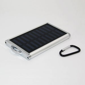 <span class=keywords><strong>Chargeur</strong></span> <span class=keywords><strong>solaire</strong></span> <span class=keywords><strong>portable</strong></span> mince 4000mAh 5V/2.4A Banque d'alimentation pour téléphone <span class=keywords><strong>portable</strong></span> - Product Image 4