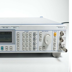 Generador de Señales Rohde & Schwarz SMR60 Usado - Product Image 4