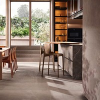Tabourets de bar modernes en fer forgé pour usage domestique, chaises hautes de luxe italien légères avec dossier pour réception d'hôtel
