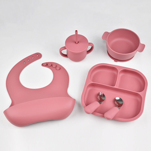 Set de Alimentación de Silicona para Bebés, Bandeja con Compartimentos, Babero, Cuchara, Tenedor, Tazón, Plato con Succión, Utensilios de Comedor para Niños - Product Image 1