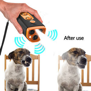 Ultrasonic Dog Trainer With LED <b>Lights</b> <b>Flash</b> Battery Powered Animal Control Device For Outdoor and Indoor Use - Product Image 5