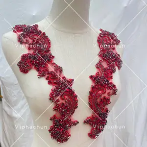 Elegante diamante vermelho strass apliques cordado de cristal